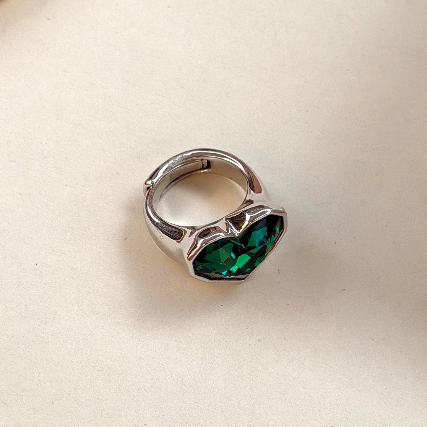 Amara Ring